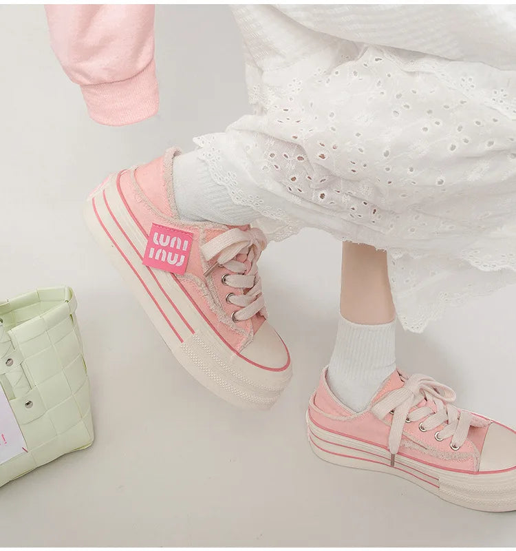 Canvas Shoes Women Casual Height Increasing Platform Shoes for Women Outer White Sneakers Slip on Women Vulcanize Shoes