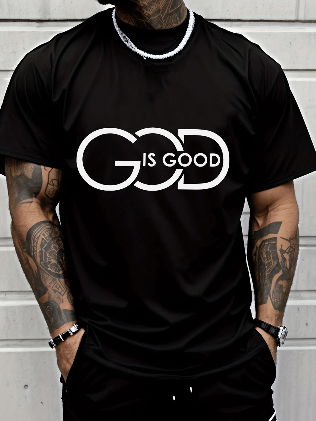 Men'S Casual Graphic Tee Featuring a Crew Neck Design with The Phrase 'God Is Good', Perfect for Street Style Fashion