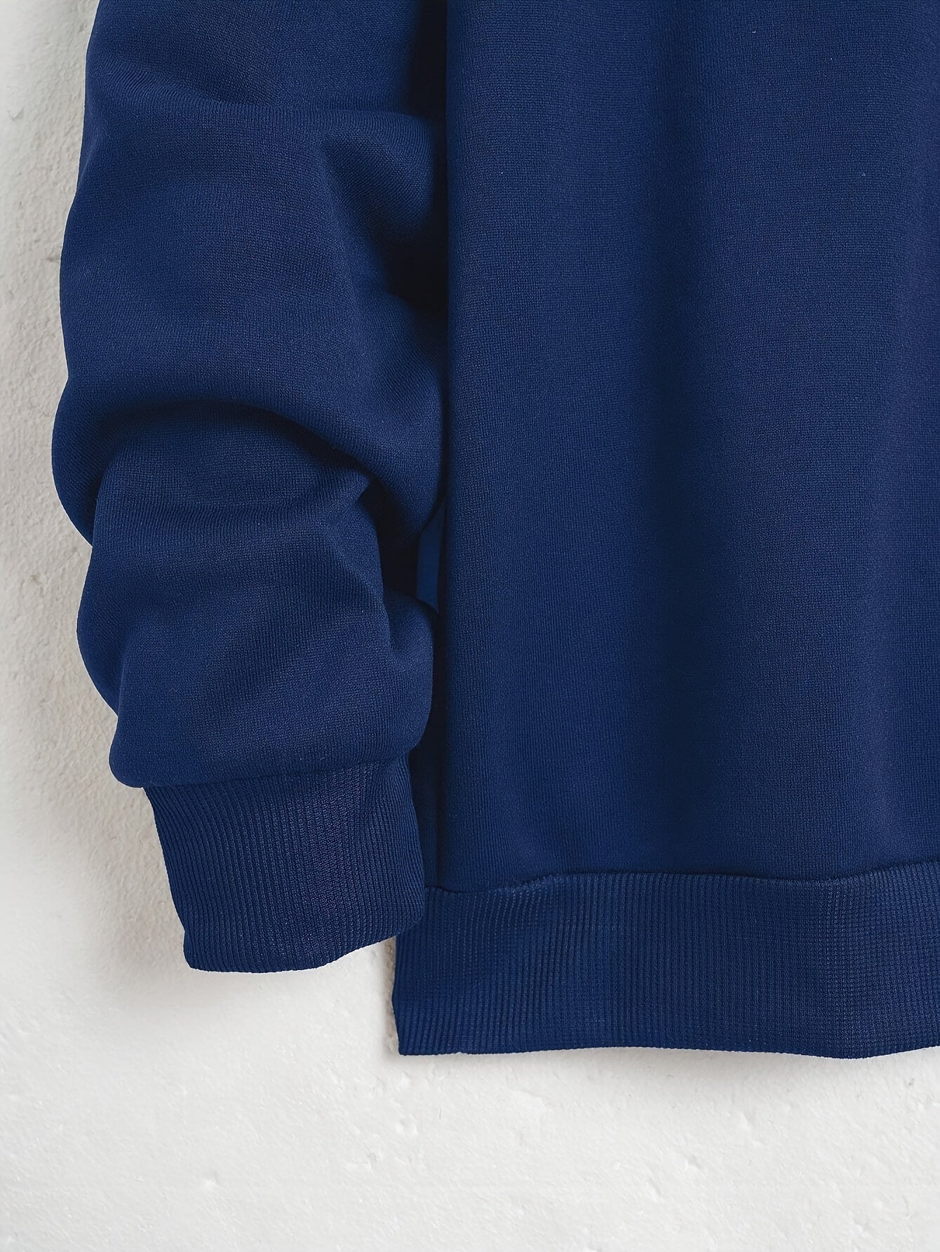 Men's Casual 2pcs Set: Effortless Sophistication Meets Cold-Weather Comfort. Step into the season with this versatile men's autumn/winter set, expertly crafted from a durable cotton-polyester blend that balances comfort, styl