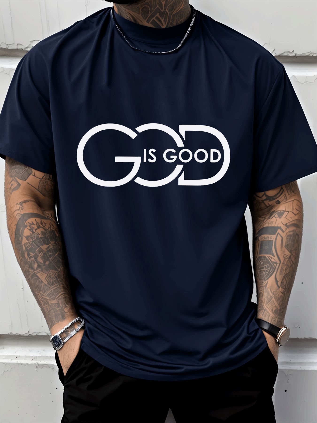 Men'S Casual Graphic Tee Featuring a Crew Neck Design with The Phrase 'God Is Good', Perfect for Street Style Fashion