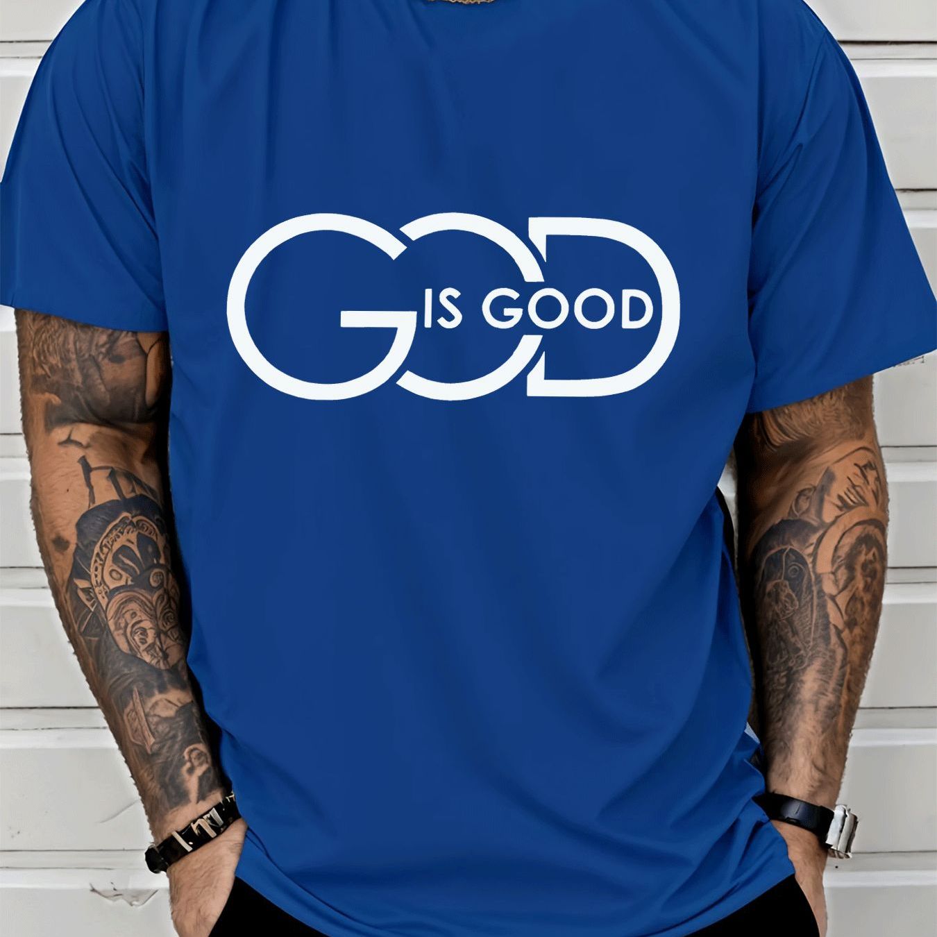 Men'S Casual Graphic Tee Featuring a Crew Neck Design with The Phrase 'God Is Good', Perfect for Street Style Fashion