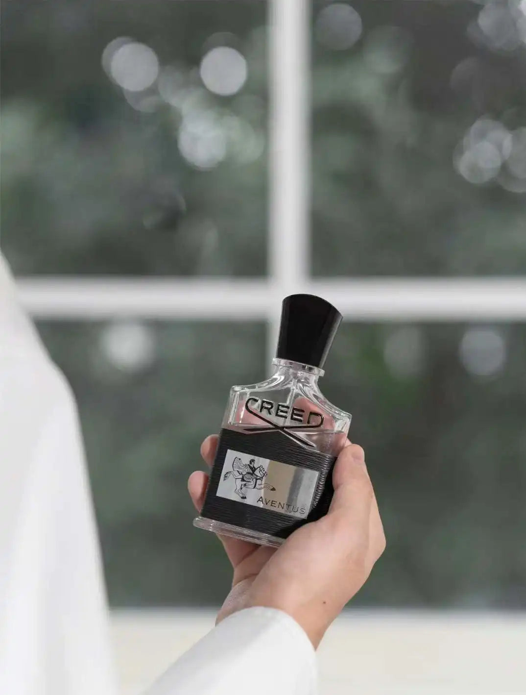 Creed Aventus Men's perfume 100ML/3.4OZ] is a layer of fragrance, which reflects the grand style. Explain men's style.