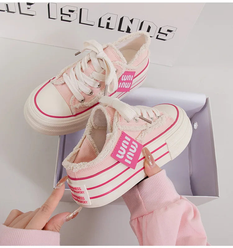 Canvas Shoes Women Casual Height Increasing Platform Shoes for Women Outer White Sneakers Slip on Women Vulcanize Shoes