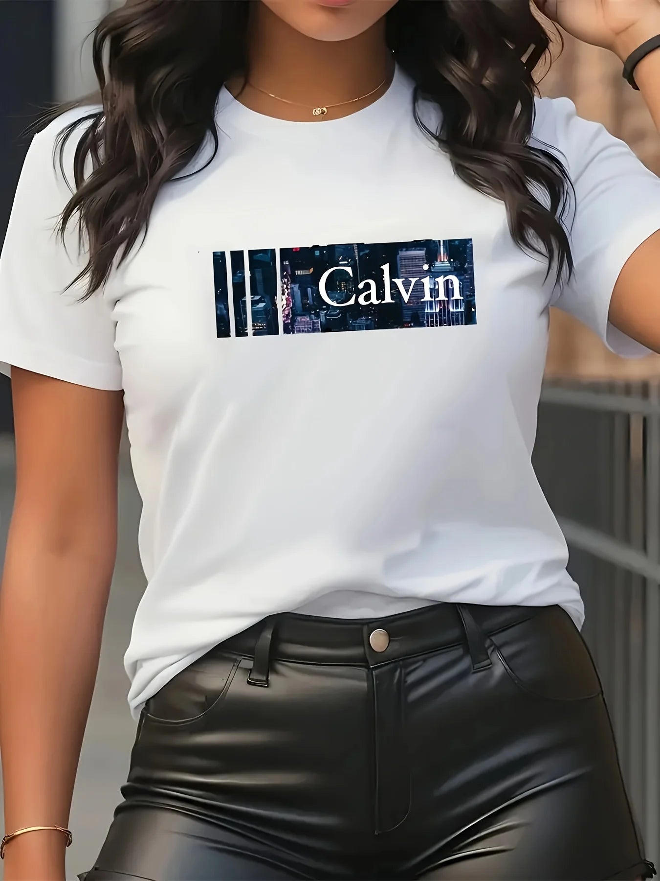 Summer women's fashionable casual loose Calvin letter pattern printed round neck short sleeved comfortable T-shirt top
