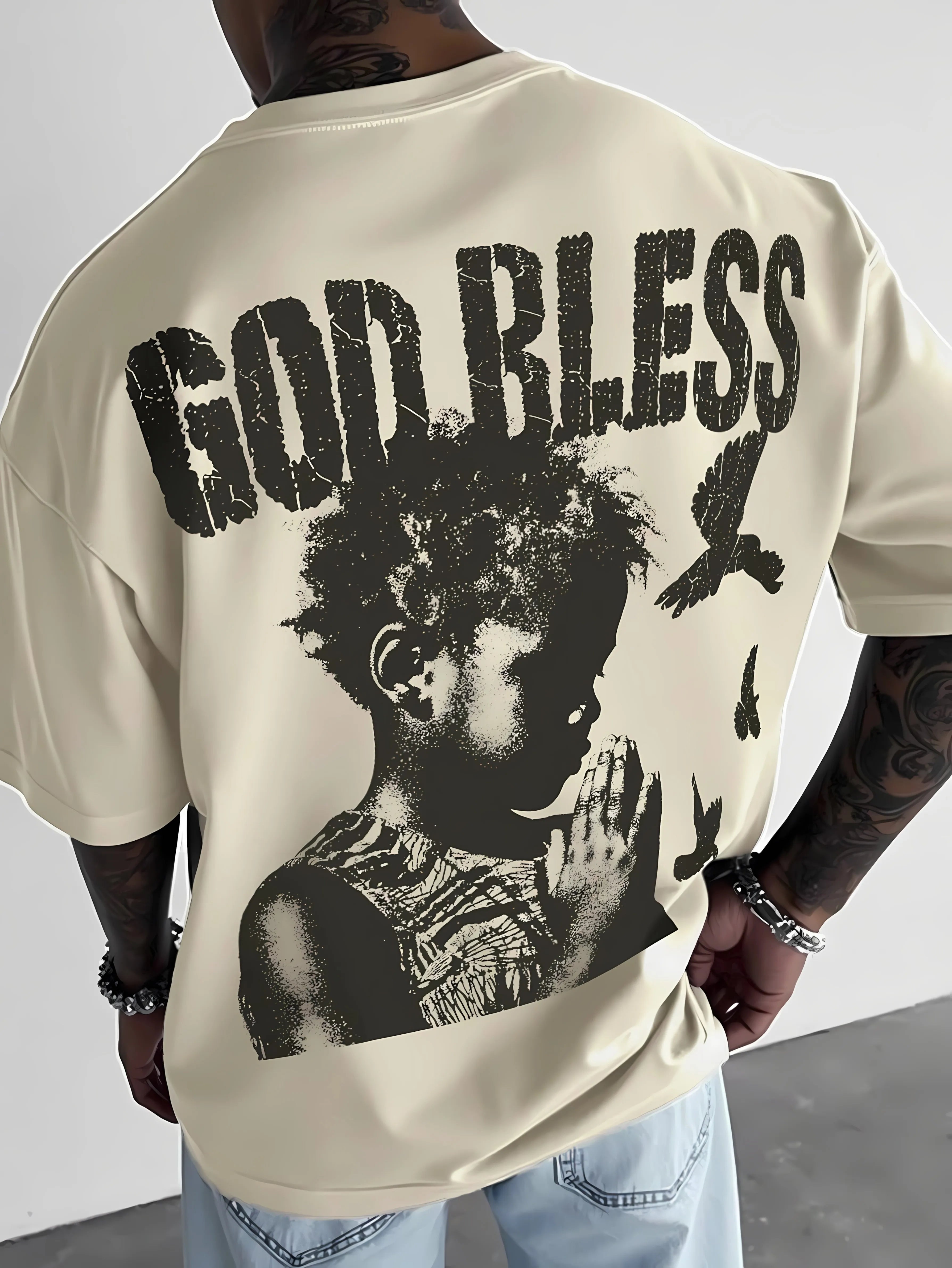 The new men's T-shirt for the summer of 2025 features a casual fashionable comfortable and breathable 3D letter pattern print
