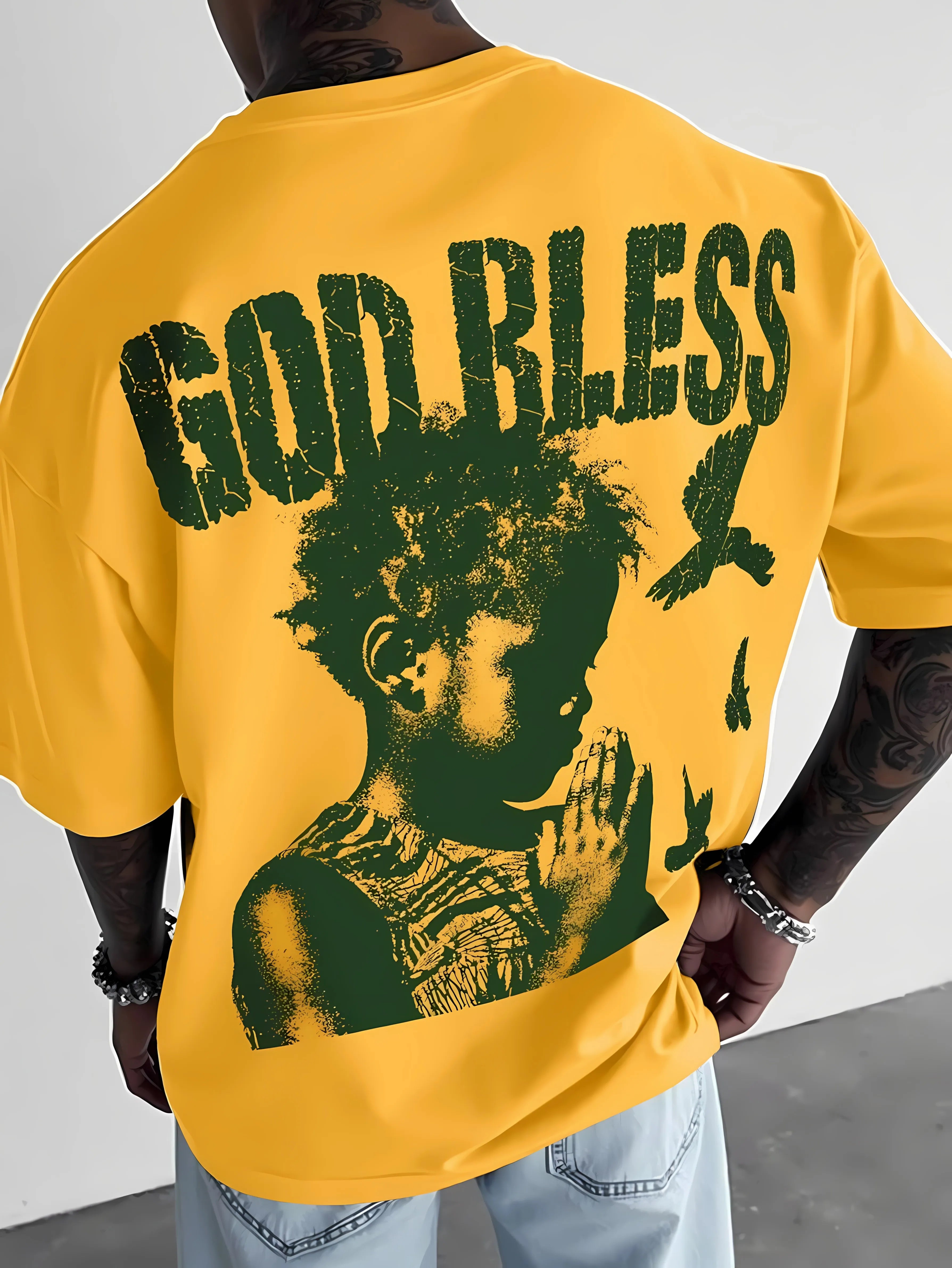 The new men's T-shirt for the summer of 2025 features a casual fashionable comfortable and breathable 3D letter pattern print