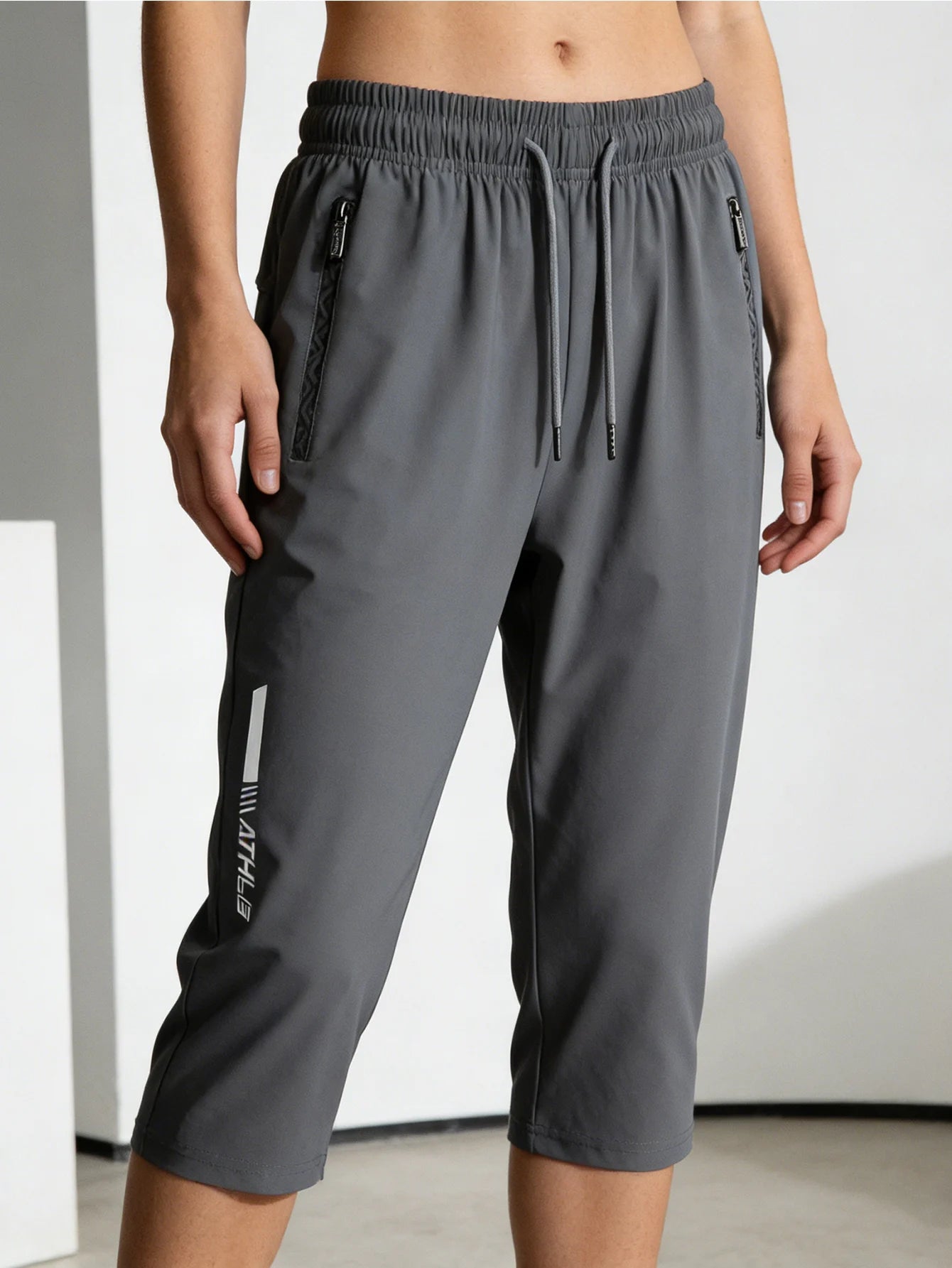 Men's Summer Stretch Sports Capri Pants Lightweight And Breathable Fitness Running Pants Essentials Shorts Man Y2k Elegant Black