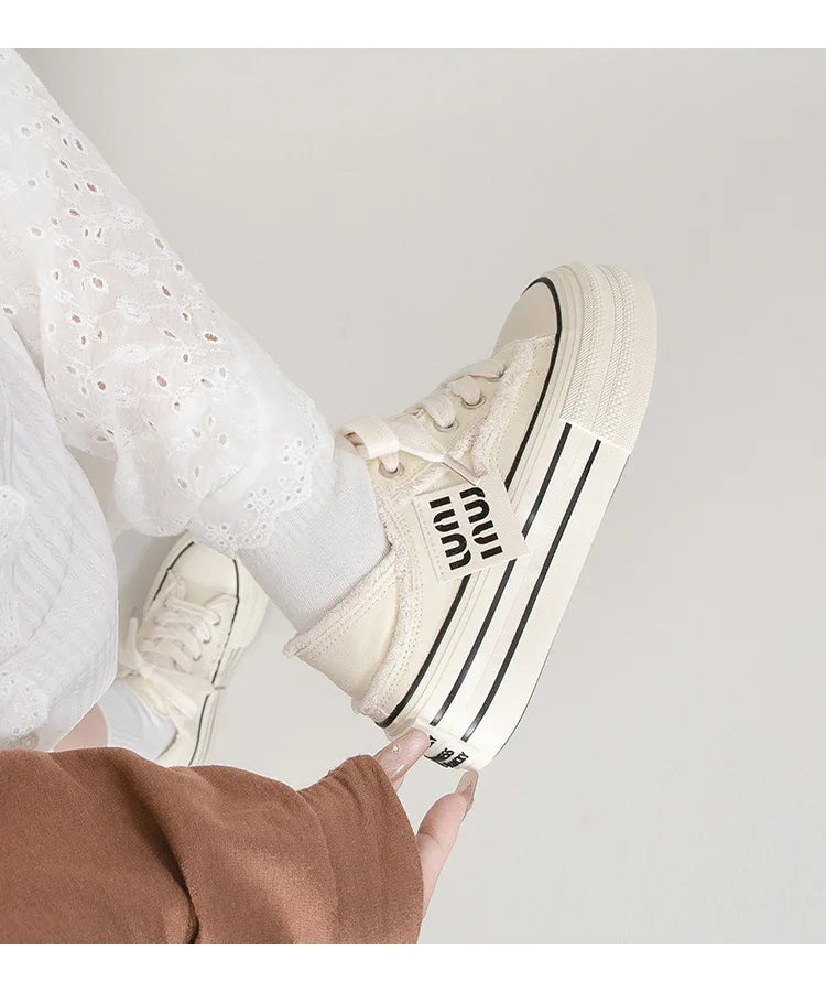 Canvas Shoes Women Casual Height Increasing Platform Shoes for Women Outer White Sneakers Slip on Women Vulcanize Shoes