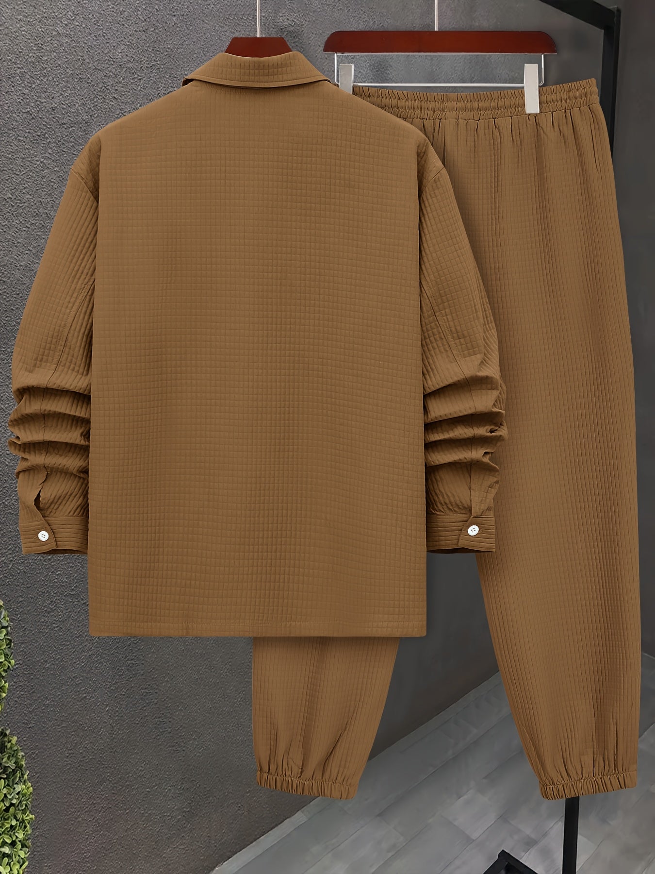 Large Size Men's Casual Set, PLUS SIZE Effortless Sophistication Meets Cold-Weather Comfort. Step into the season with this versatile men's autumn/winter outfit, expertly crafted from a durable cotton blend that balances comf